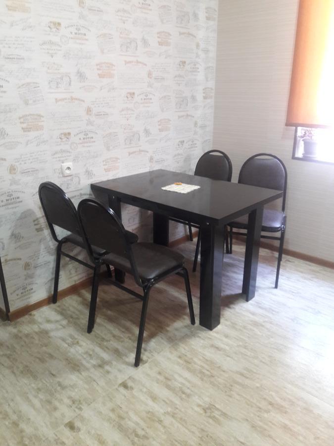 Ira & Vaso'S Guest House Borjomipark Exterior foto
